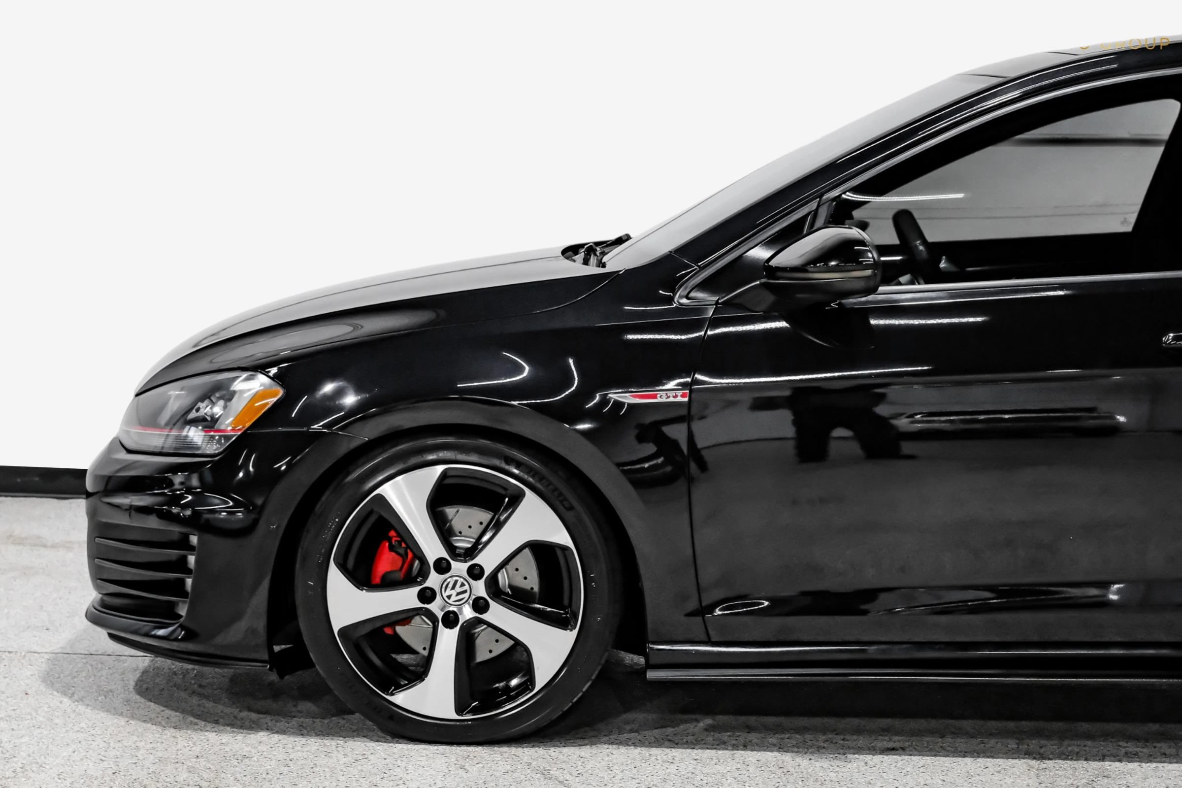Used 2016 Volkswagen GTI SE FWD image 10