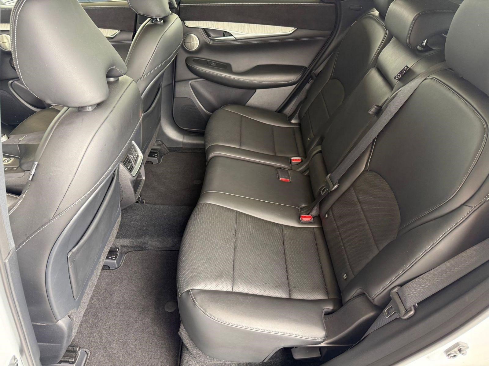 Used 2023 INFINITI QX50 Sensory AWD/4WD image 15