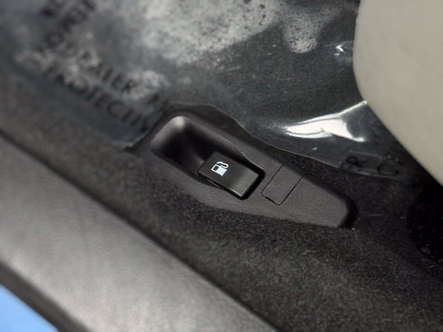Used 2014 Subaru Forester 2.5i Touring w/ Popular Package #2 AWD/4WD image 32