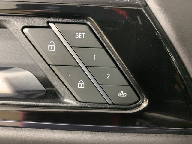 Used 2025 GMC Yukon XL AT4 Ultimate image 20