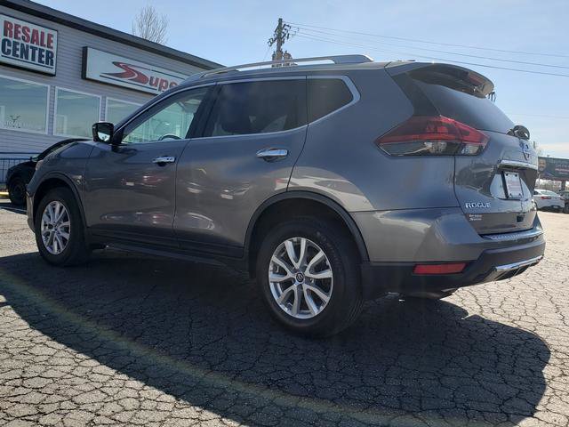 Used 2018 Nissan Rogue SV w/ Sun & Sound Touring Package AWD/4WD image 6