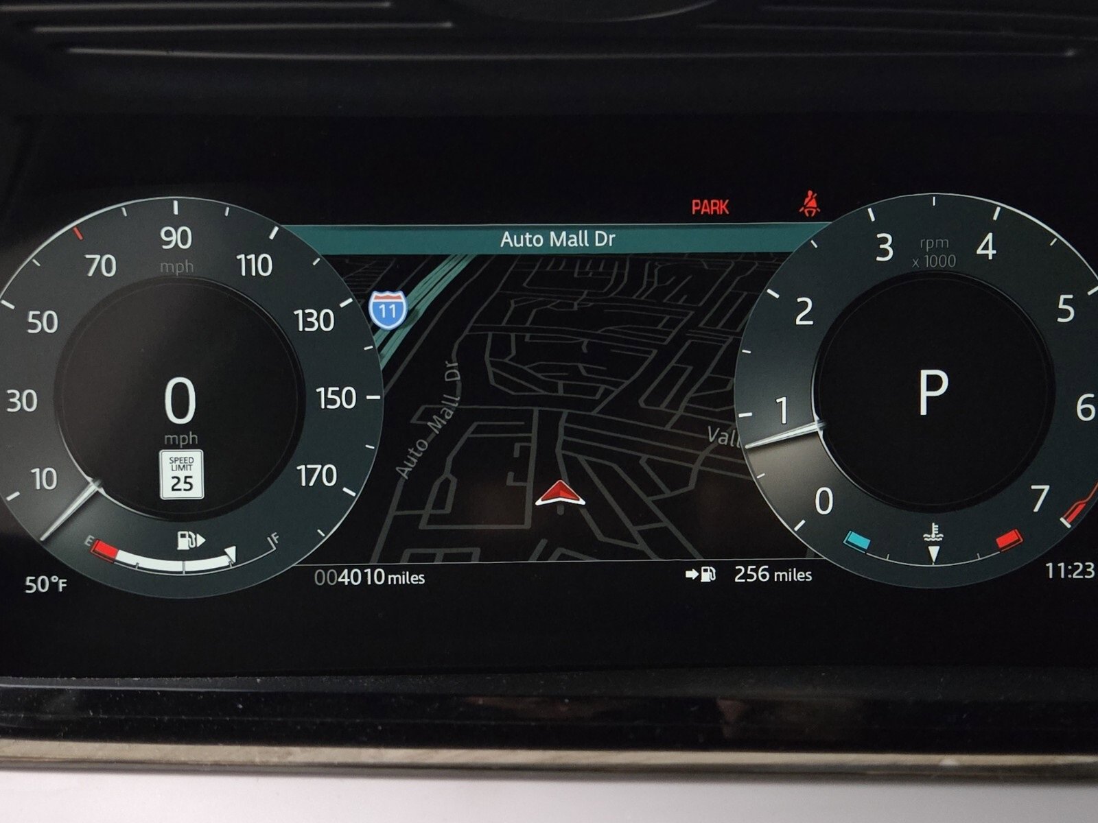 Used 2024 Land Rover Range Rover Evoque Dynamic SE image 31