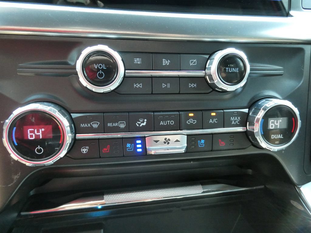 Used 2021 Ford F150 Lariat w/ Equipment Group 502A High AWD/4WD image 33
