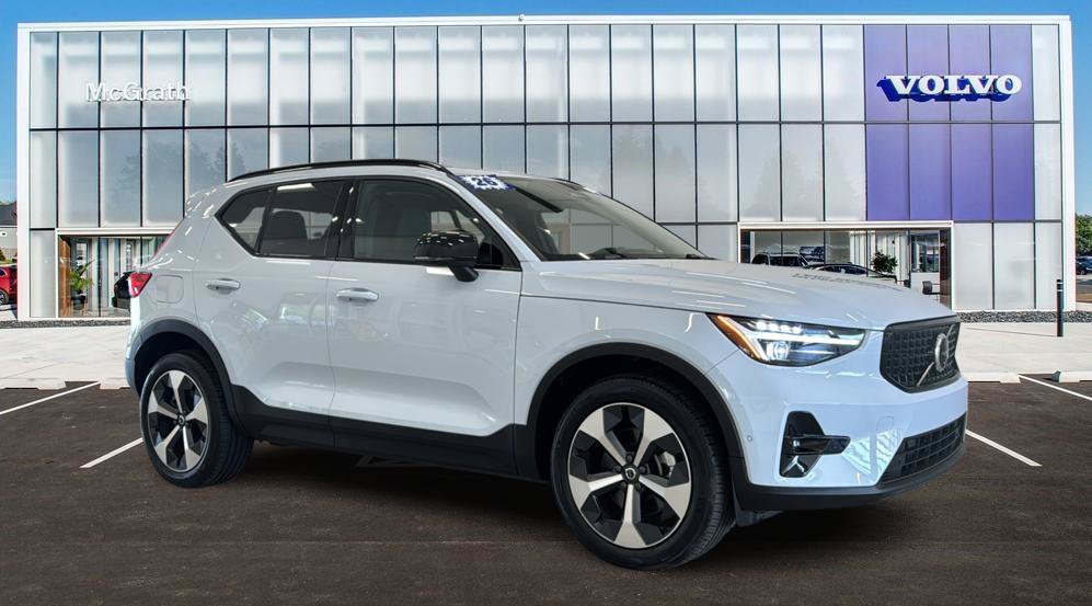 Used 2026 Volvo XC40 B5 Plus