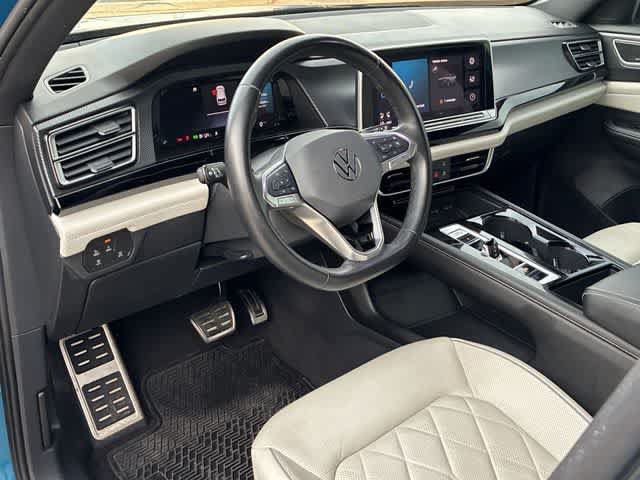Used 2024 Volkswagen Atlas Cross Sport SEL Premium R-Line AWD/4WD image 2
