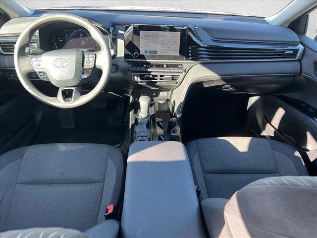 Used 2025 Toyota Camry LE image 19