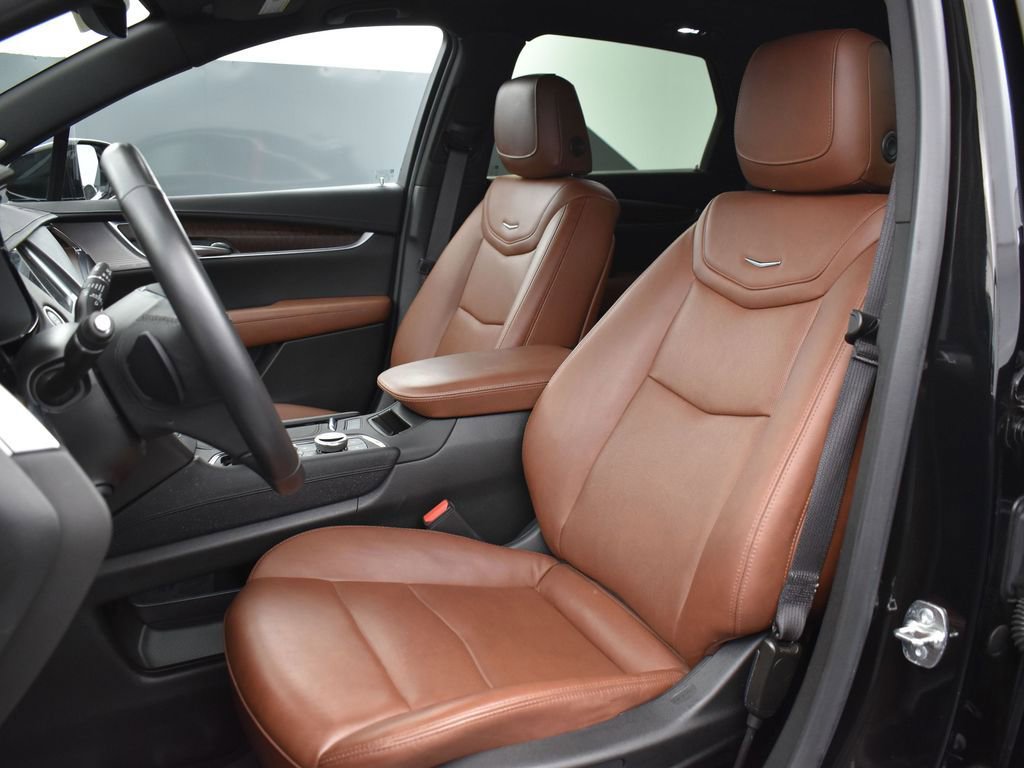 Certified 2024 Cadillac XT5 Premium Luxury w/ LPO, Floor Liner Package image 13