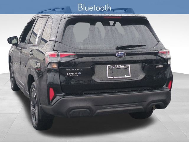 Used 2025 Subaru Forester Premium image 6
