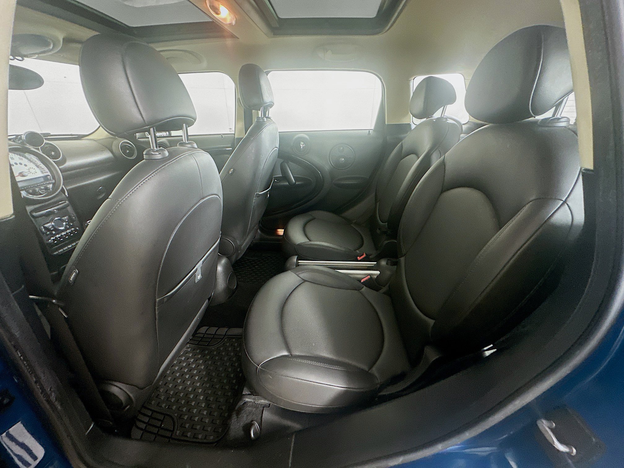 Used 2011 MINI Cooper Countryman FWD image 25