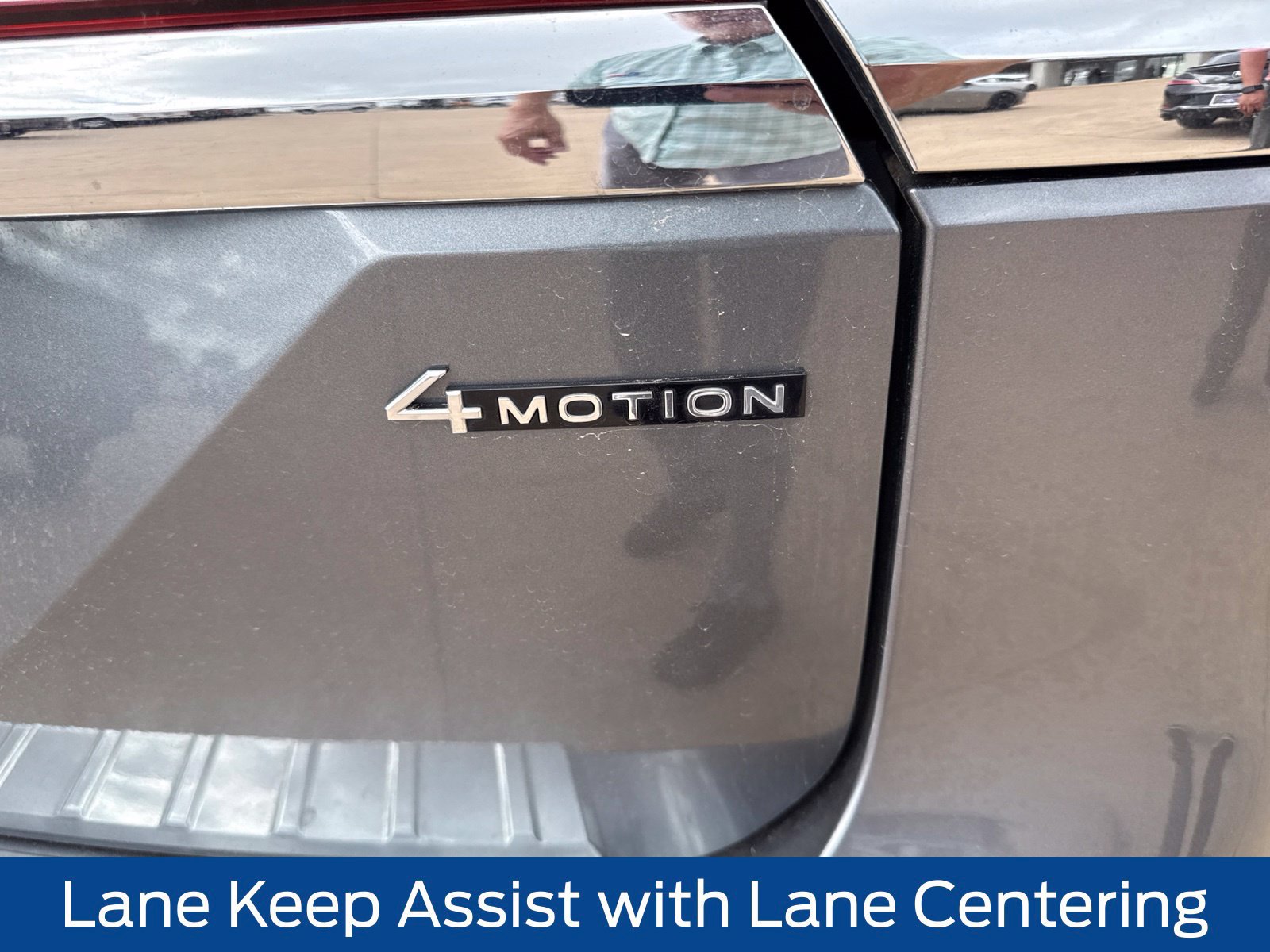 Used 2024 Volkswagen Atlas SEL Premium R-Line AWD/4WD image 10