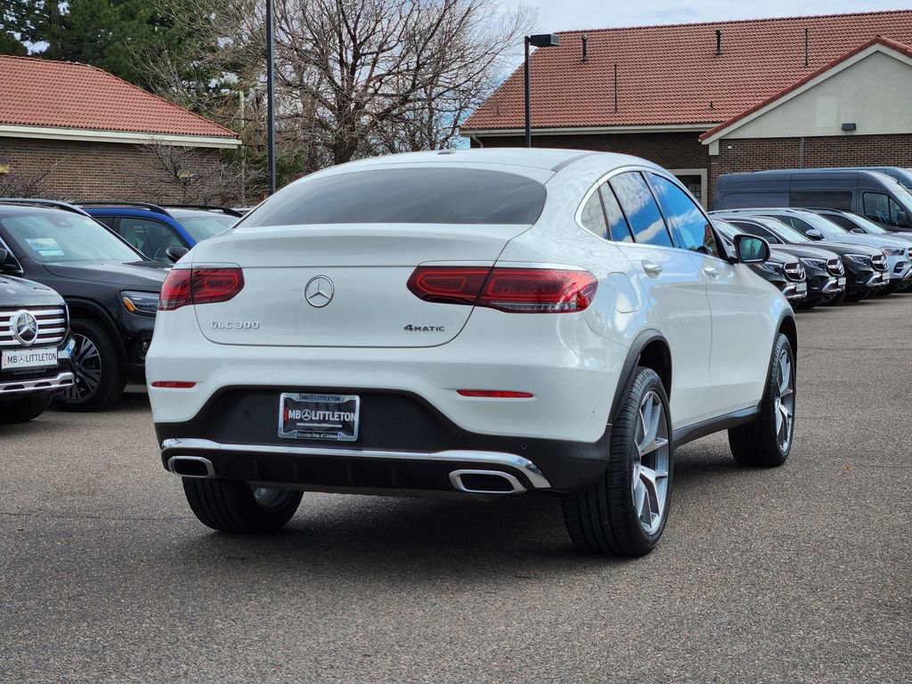 Used 2023 Mercedes-Benz GLC 300 4MATIC Coupe image 7
