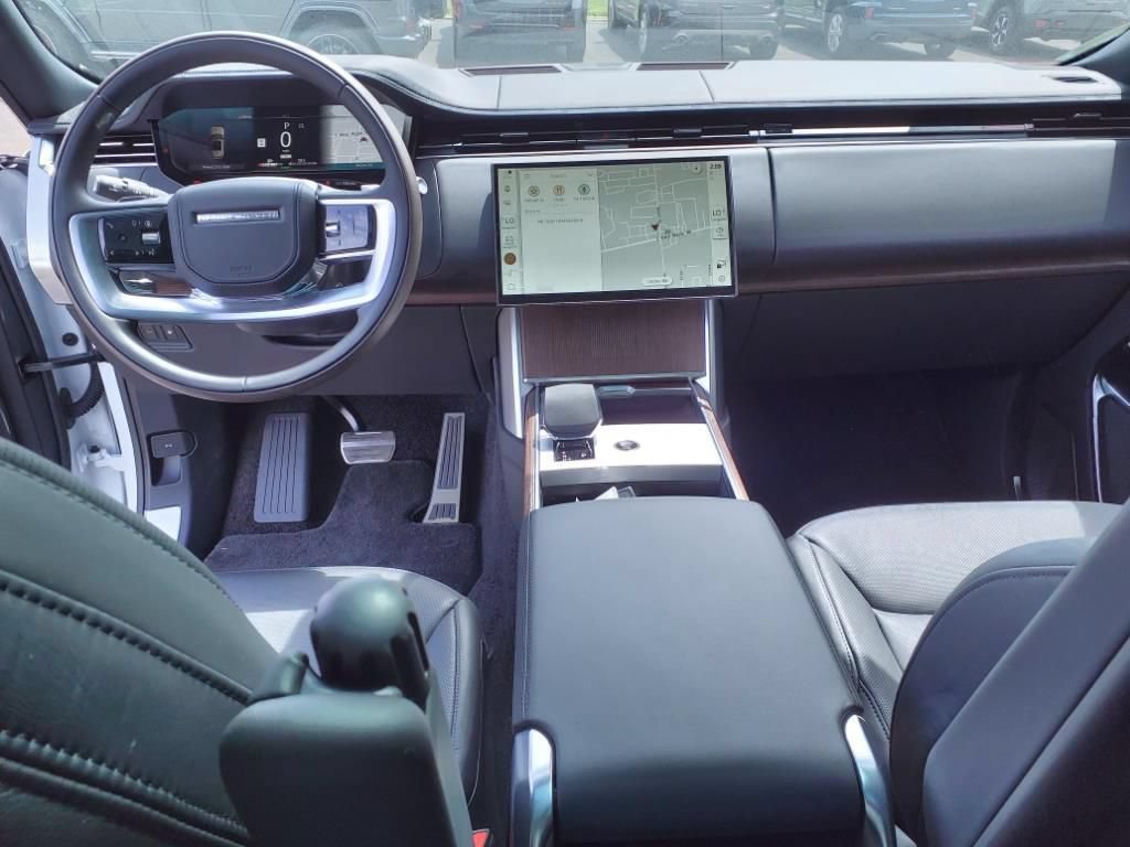 Used 2024 Land Rover Range Rover Autobiography AWD/4WD image 11