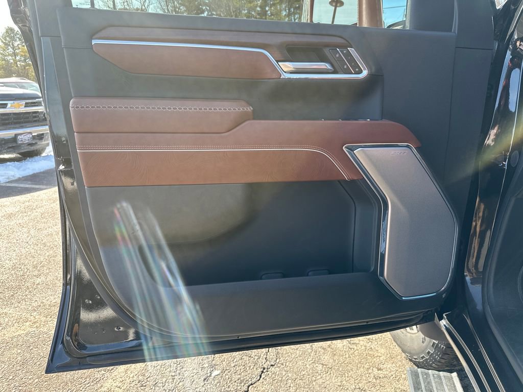 Used 2024 GMC Sierra 2500 Denali Ultimate image 10