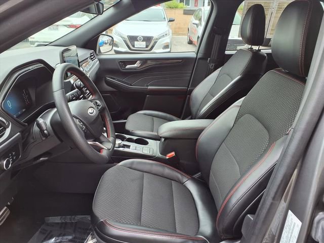 Used 2024 Ford Escape ST-Line image 17