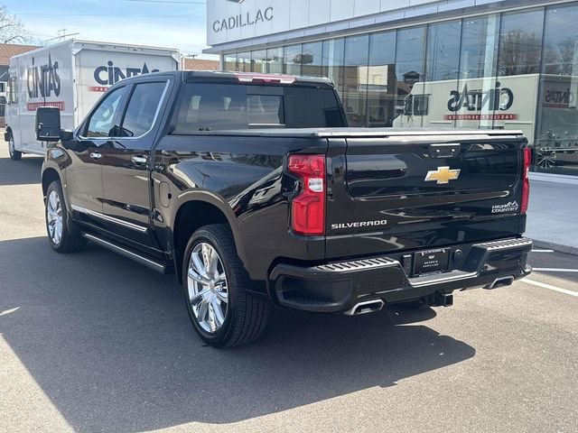 Used 2025 Chevrolet Silverado 1500 High Country w/ High Country Premium Package AWD/4WD image 8