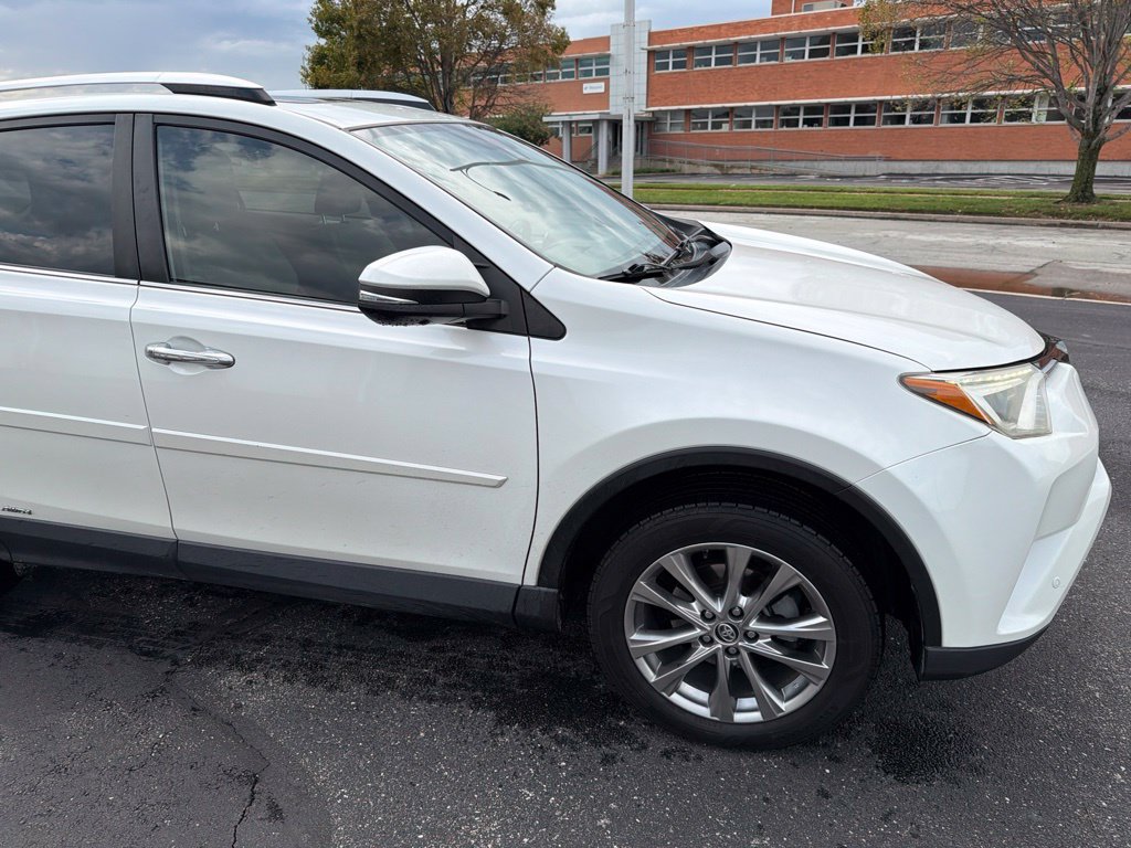 Used 2016 Toyota RAV4 Limited w/ Advanced Technology Package AWD/4WD image 4