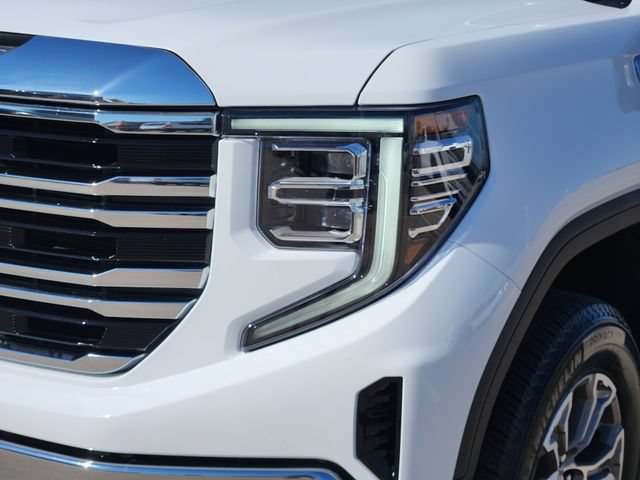 Used 2026 GMC Sierra 1500 SLT AWD/4WD image 16