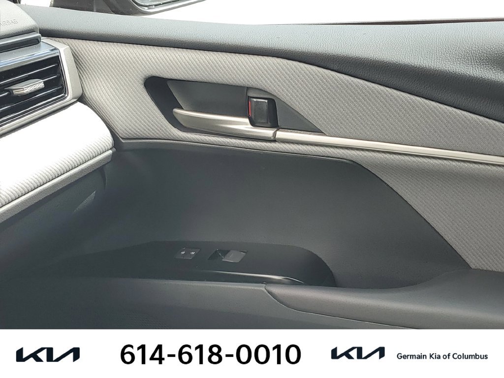 Used 2026 Toyota Camry SE FWD image 26
