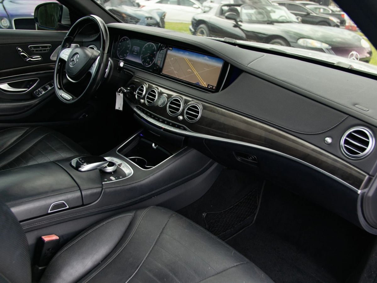 Used 2015 Mercedes-Benz S 550 Sedan image 24