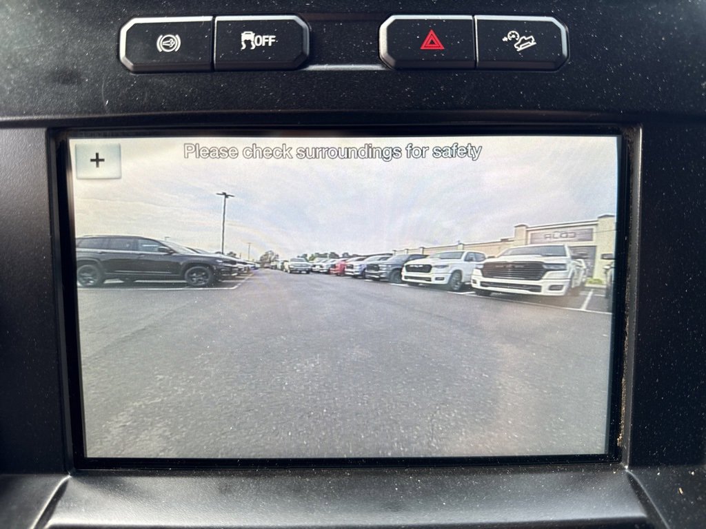 Used 2017 Ford F350 Lariat w/ Chrome Package image 39