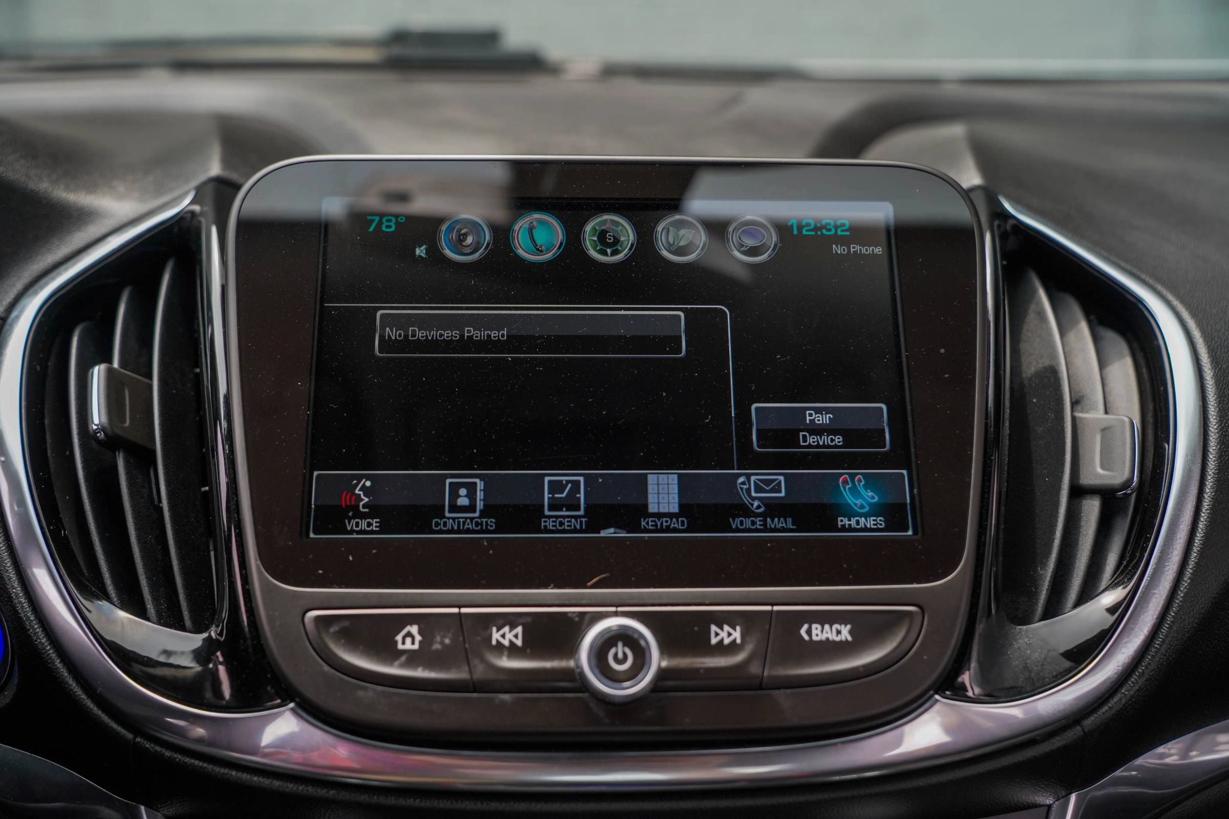 Used 2018 Chevrolet Volt Premier w/ Driver Confidence Package FWD image 19