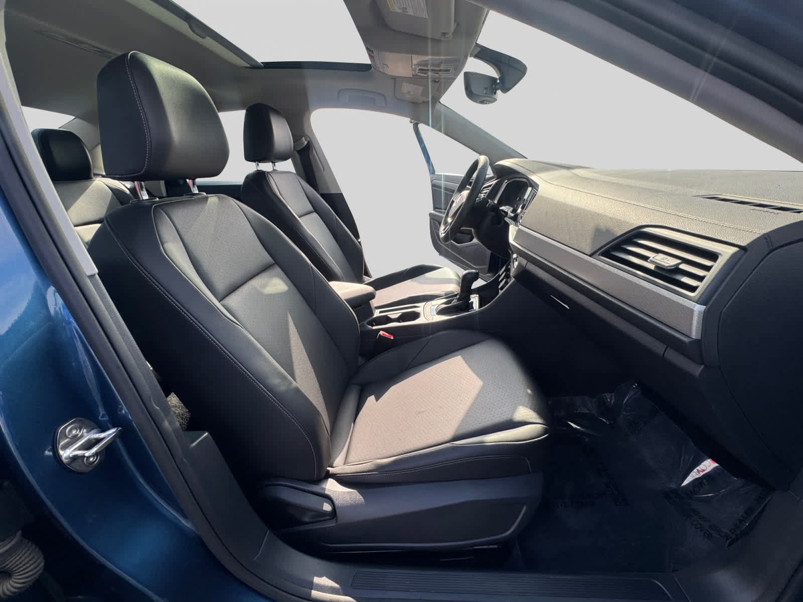 Used 2020 Volkswagen Jetta SE FWD image 22