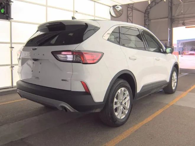 Used 2022 Ford Escape SE AWD/4WD image 4
