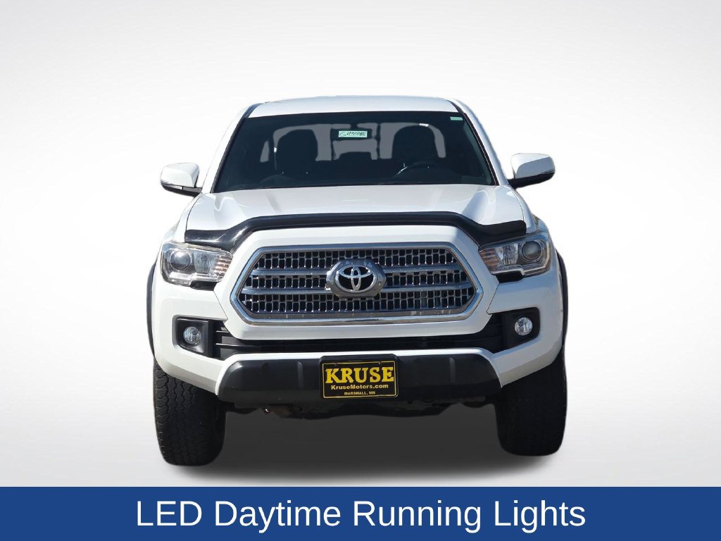 Used 2017 Toyota Tacoma TRD Off-Road w/ Tow Package AWD/4WD image 42