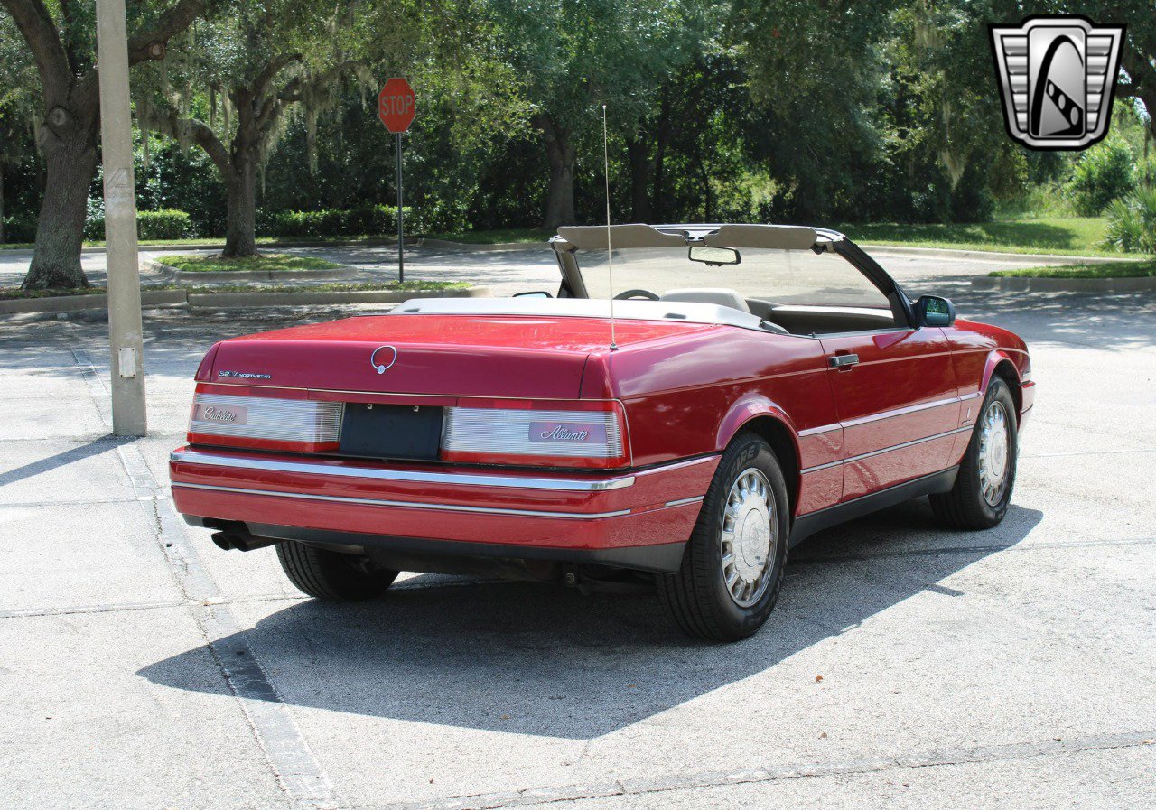 Used 1993 Cadillac Allante image 6