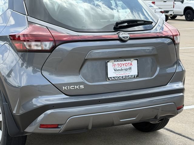 Used 2024 Nissan Kicks S FWD image 6