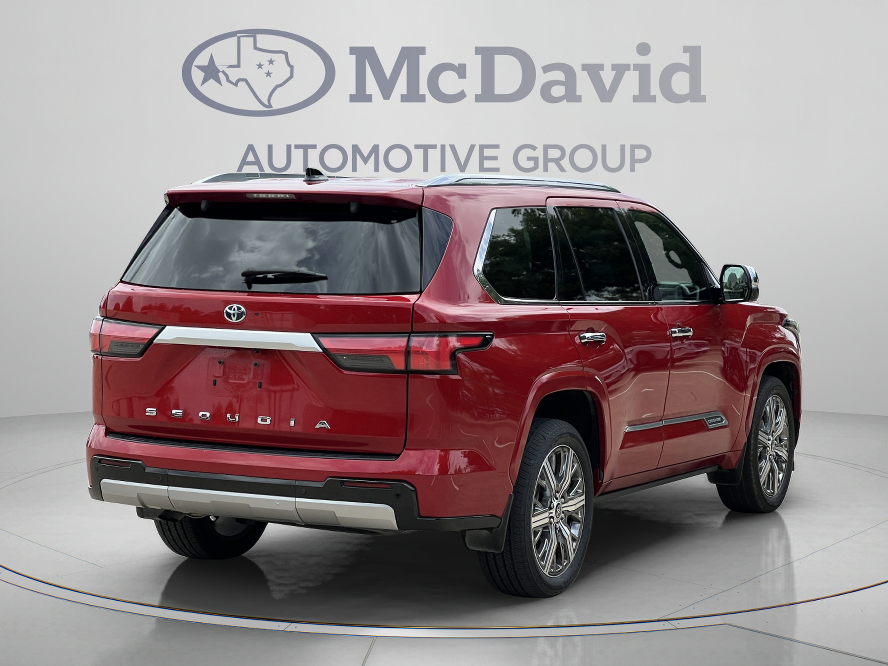 Used 2023 Toyota Sequoia Capstone RWD image 7