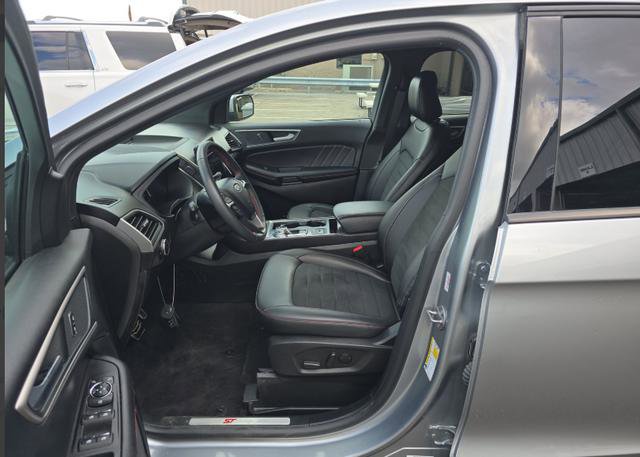 Used 2024 Ford Edge ST-Line image 5