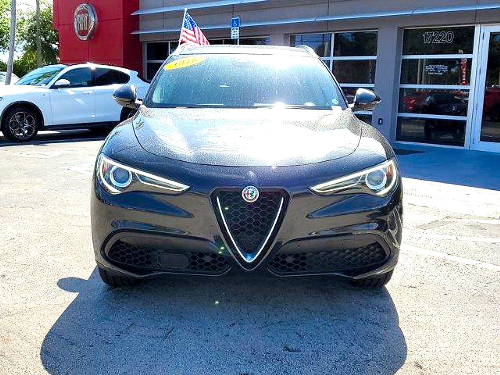 Used 2018 Alfa Romeo Stelvio Ti AWD/4WD image 2