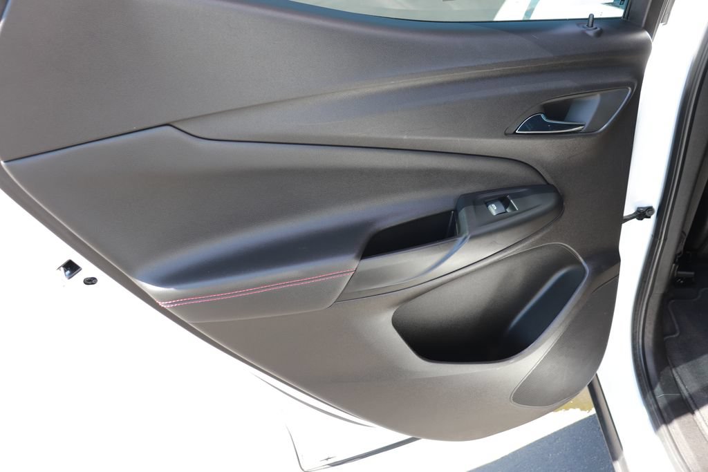 Used 2023 Chevrolet Bolt EUV LT w/ Convenience Package FWD image 12