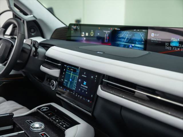 New 2025 Lincoln Navigator L Black Label w/ Black Label Special Edition AWD/4WD image 32
