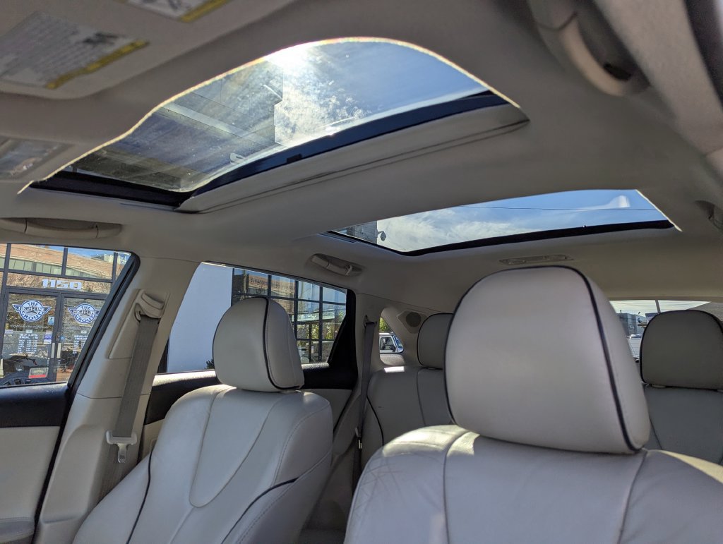Used 2011 Toyota Venza AWD w/ Premium Pkg #2 image 33
