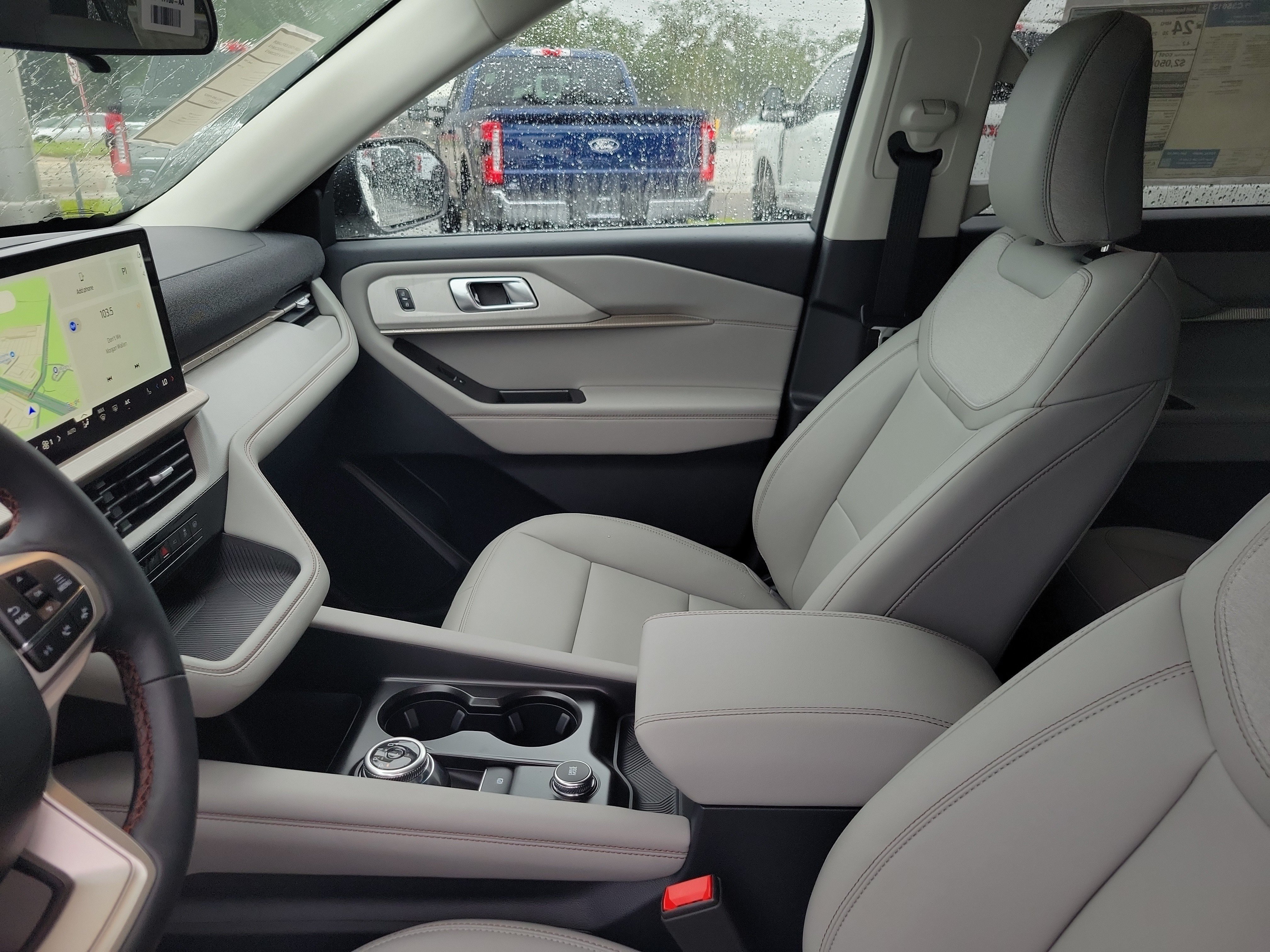 New 2026 Ford Explorer Active w/ Active Comfort Package RWD image 11