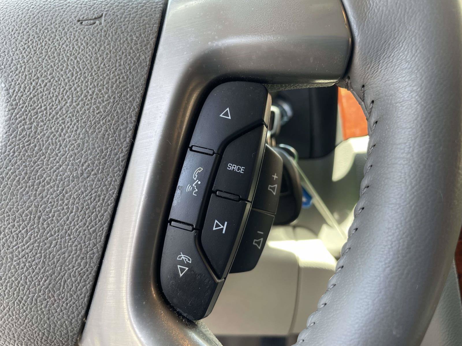 Used 2012 Chevrolet Tahoe LT w/ Luxury Package RWD image 8