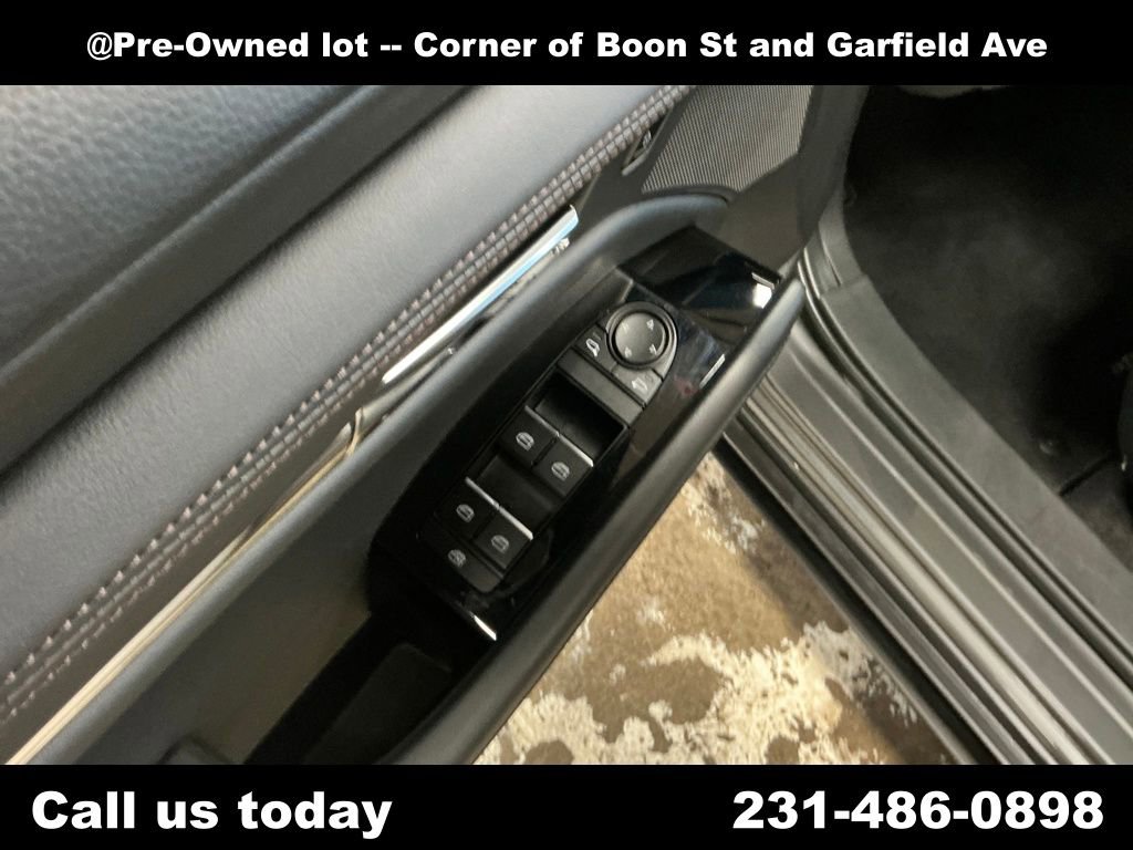 Used 2025 MAZDA MAZDA3 s image 16