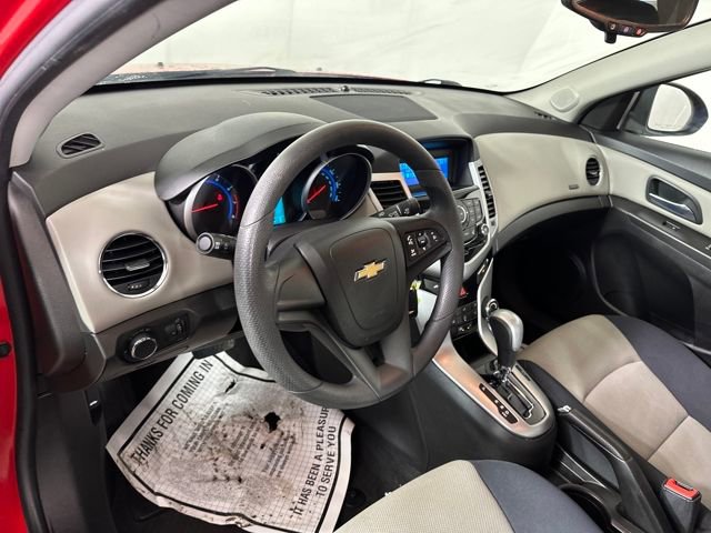 Used 2015 Chevrolet Cruze LS image 13