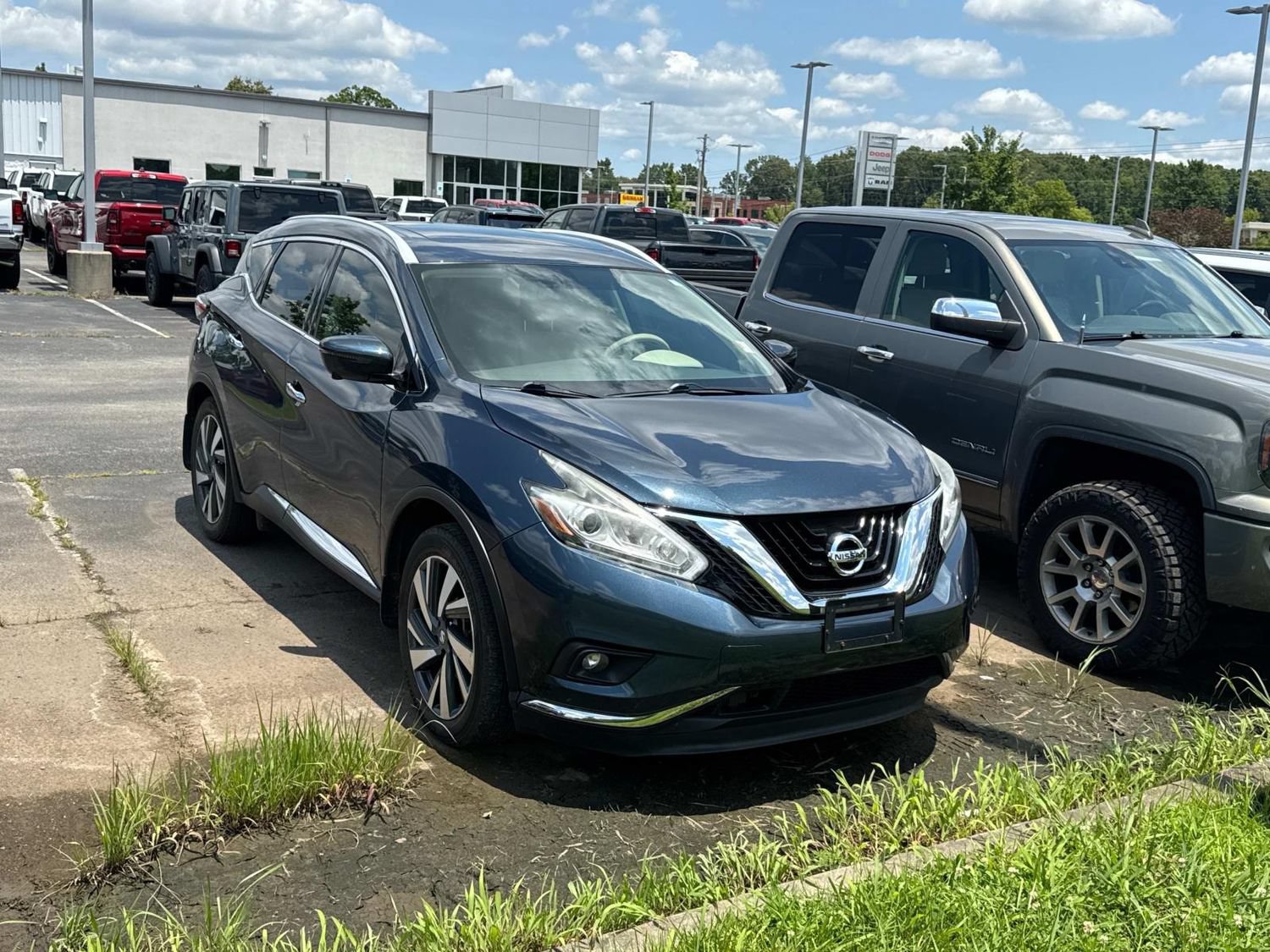 Used 2018 Nissan Murano Platinum w/ Cargo Package FWD image 2