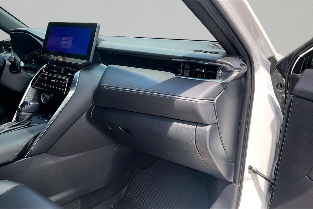 Certified 2023 Toyota Venza Nightshade AWD/4WD image 27