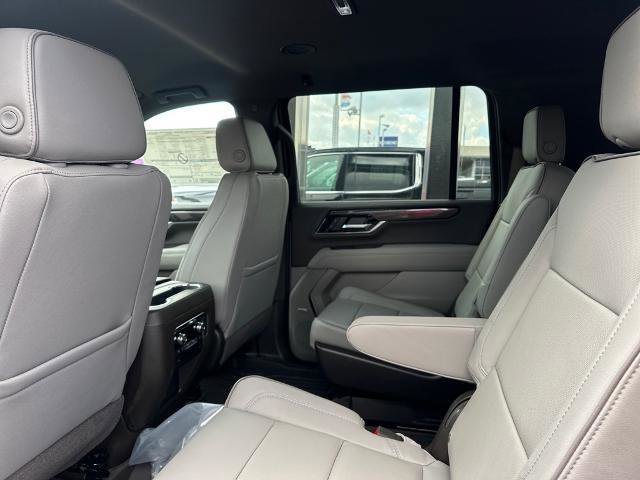 New 2026 GMC Yukon XL Elevation image 14