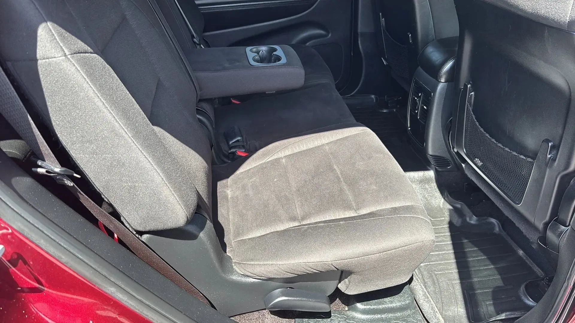 Used 2019 Dodge Durango SXT image 24