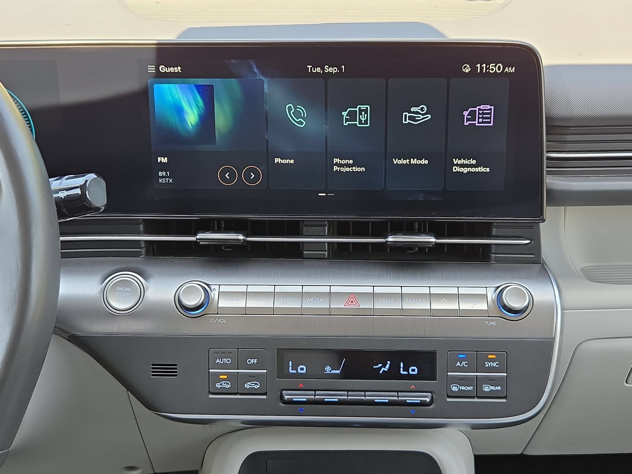 Used 2024 Hyundai Kona SEL AWD/4WD image 17