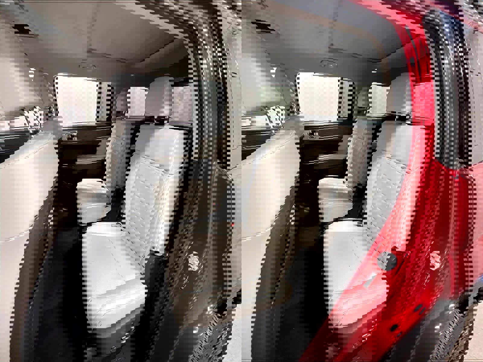 Used 2024 Hyundai Santa Fe Calligraphy image 15