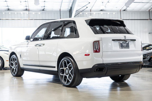 Used 2022 Rolls-Royce Cullinan Black Badge AWD/4WD image 4