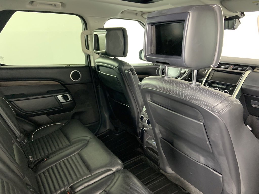 Used 2017 Land Rover Discovery HSE Luxury image 30