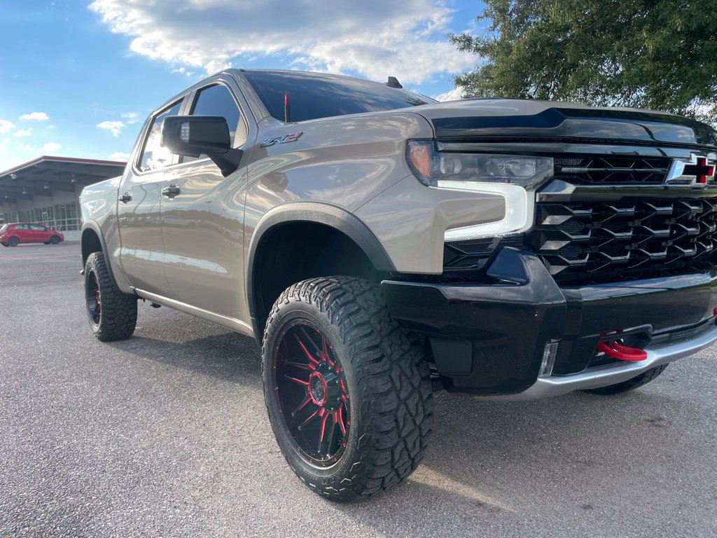 Used 2022 Chevrolet Silverado 1500 ZR2 AWD/4WD image 9