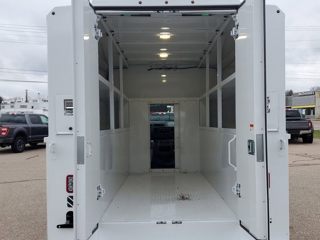 New 2025 Ford E-350 and Econoline 350 Super Duty w/ Power Equipment Group image 9